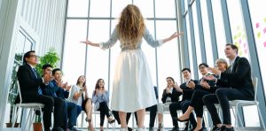 « Vous êtes la perle rare » : Comment donner à chaque salarié le sentiment d’être unique tout en garantissant un esprit d’équipe ?