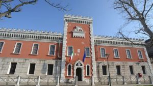 Detenuto in fuga dal carcere di Santa Maria Maggiore, il giallo degli spostamenti