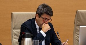 Mazón presenta su versión más cobarde, arrogante y sin responder ante el Congreso