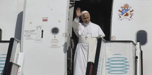 Voyage du pape en France : quels enjeux religieux et politiques ?