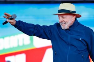 Por que votar em Lula?