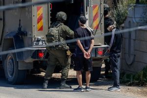 50 Palestiniens arrêtés, des centaines interrogés… Après le meurtre d’un colon israélien, vaste opération militaire en Cisjordanie