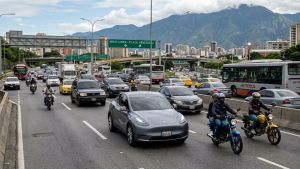 Señor Musk: venga a probar sus carros en Caracas