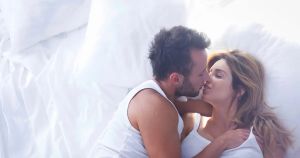 Como filmes pornográficos se reinventam para conquistar novos públicos