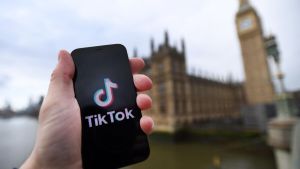 TikTok e il decennio breve del nostro rincoglionimento
