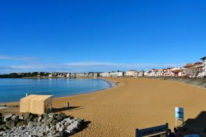 « À chaque fois qu’il pleut, ils ouvrent les vannes » : Suez et l’Agglomération Pays basque mis en examen pour rejets d’eaux usées dans l’océan