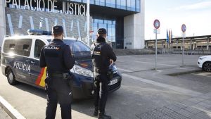 Absuelven a un padre de Gijón acusado de abusar de su hija al apreciar 