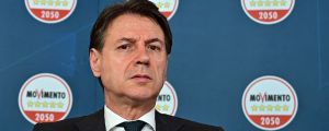 Conte: «La base mi chiede di battere Schlein»
