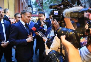 Macron vante un dialogue constructif avec Trump, l’ONU se penche sur l’IA, El Niño approche à grands pas… Les actualités internationales à ne pas manquer