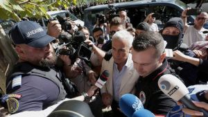 Priveden bivši predsednički kandidat u Rumuniji: Đurđesku pod sumnjom za prevaru i organizovanje kriminalne grupe, čeka se odluka suda
