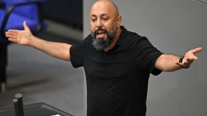 Berliner Linke: Wo ist die Brandmauer zu den kriminellen Clans?