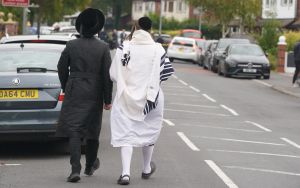 UK police: 2 arrested over suspected plot to target Manchester Jewish community