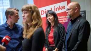 Rechte rufen, Linke folgen