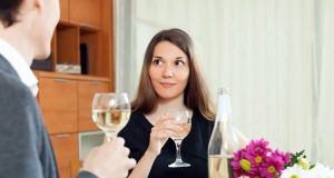 Stop struggling with small talk by using the simple ARE method