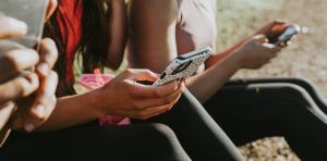 Fit, thin, curvy and toned: the contradictory body ideals young NZ women face online
