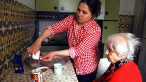 Centri d’ascolto e parroci. L’impegno per agevolare l’esistenza degli anziani