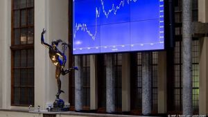 Arcadis onderuit op verdeeld Damrak na ingetrokken overnamebod