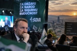 BAKIROV I SDA PROBLEM: Bošnjaci više ne žive dovoljno loše za politiku permanentne uzbune