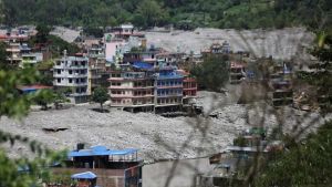 Building trust is key in warnings on melting glaciers