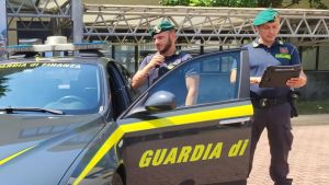 Distributore “fantasma” per ottenere rimborsi sul gasolio: bloccati oltre 72mila euro
