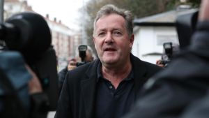Wegen Diana-Buch: Piers Morgan will Earl Spencer verklagen