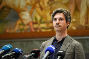 (POGLED) Kolumna Marka Crnkoviča: Ena najbolj gnusnih godelj, kar jih je desnica kdaj zakuhala