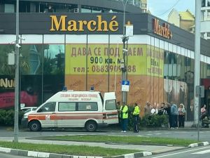 Тежък инцидент в Свети Влас: Шкода помете възрастна двойка туристи