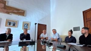 L’agricoltura conquista la piazza. Prodotti tipici in degustazione. Sfilano anche i trattori d’epoca