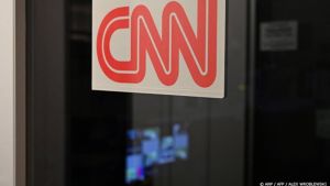 Trump moet media van rechter weer toelaten tot Witte Huis