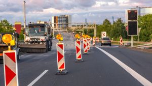Ankara’da yol macerası: “La daha dün buraya asfalt dökülmedi mi bebe?!”