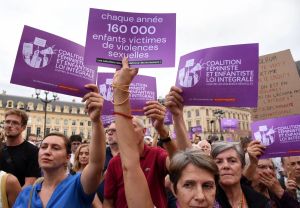 Loi intégrale contre les VSS : que contient le texte approuvé en commission par les députés malgré l’abstention du RN ?