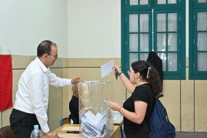 Élections législatives marocaines, appel à l’action climatique du chef de l’ONU, risques de l’IA… Notre récap de l’actualité internationale