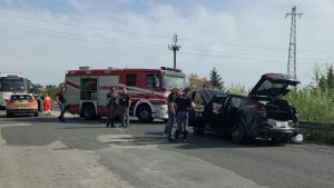 Inferno a Rimini, inseguimento da film a una Bmw rubata che si scontra con 3 auto: un poliziotto e diversi turisti feriti