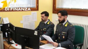 Belluno, spariti denaro e beni di tre aziende fallite: indagini della Finanza