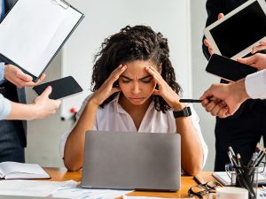 Report finds 46% of Canadian gen Z professionals planning to look for new job by end of 2026