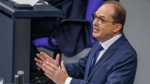 Bei der Ausweitung der Befugnisse für Geheimdienste ist Vorsicht geboten