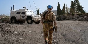 UN Peacekeeping in Crisis