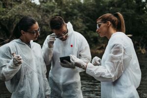 SVE ŠKOLE U RS BIĆE OBUHVAĆENE TESTIRANJEM: Tražiće tragove droga, analiziraće i otpadne vode