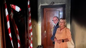 Hablan los vecinos afectados por el grave incendio en pleno centro de Gijón: 