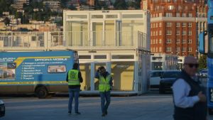 Villaggio Barcolana al via: allestimenti sulle Rive di Trieste, arrivati i primi container