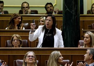 ¿Sabe el loro hablar?