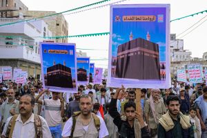 Saudi Arabia says it intercepted Houthi missiles; group claims strikes on Riyadh, Aramco