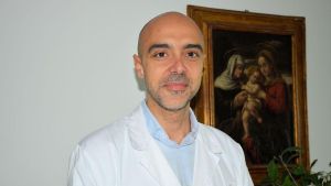 L’intervento su un bimbo. Grave trauma all’occhio. Operato, la vista è salva