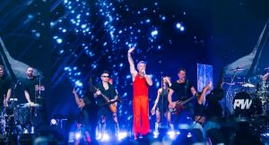 Robbie Williams: Arena 1 tenía cuatro rutas de salida para 30 mil asistentes ¿por qué terminaron escalando el acantilado?