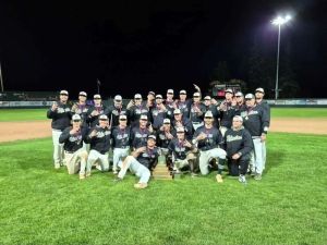 CHEERS AND JEERS: Cheers to the baseball Islanders for their championship win