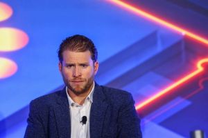 Anthropic-investeerder Lonsdale: AI-bedrijven zaaien angst om beleid te sturen