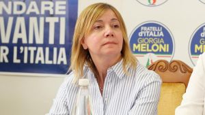 Legge sul fine vita, Fratelli d’Italia vuole lo stop: “È una bandiera ideologica”