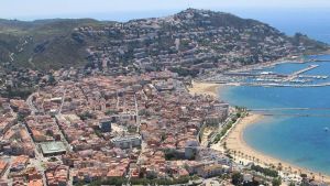 25 anys fent poble a Roses