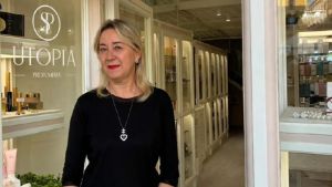 Utopia Profumeria raccoglie l’eredità di Angela Vaccari in Piazza Grande: «Onorerò la sua storia»