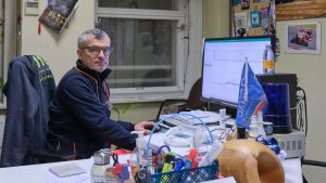 Caso Peratoner ad Asugi: oltre 80 dipendenti firmano a difesa del direttore
